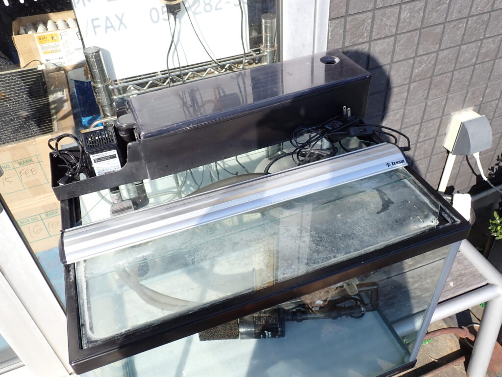 中古　ガラス水槽　90 × 45 × 60 60×45×45 中古水槽セット 値下げします | アクアショップ魚力